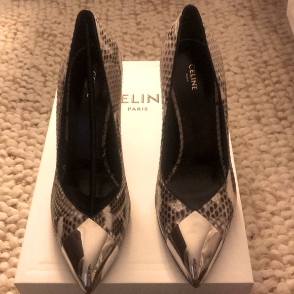 CELINE TRIANGLE HEEL METALLIC TOE PYTHON PUMP
